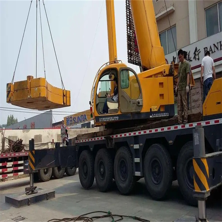 德兴当地吊车出租|机器吊装|75吨|工厂搬迁服务